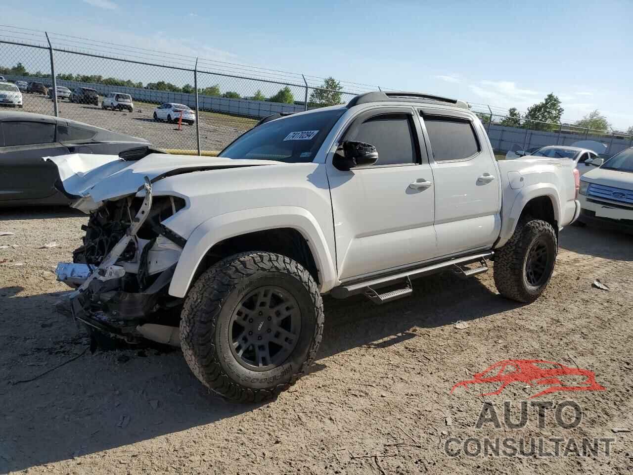 TOYOTA TACOMA 2017 - 5TFAZ5CN5HX040320