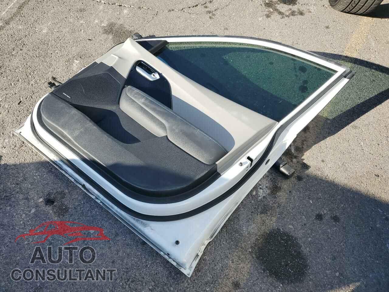 KIA NIRO 2018 - KNDCC3LD9J5211139