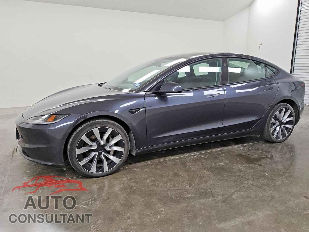 TESLA MODEL 3 2024 - 5YJ3E1EA4RF748433