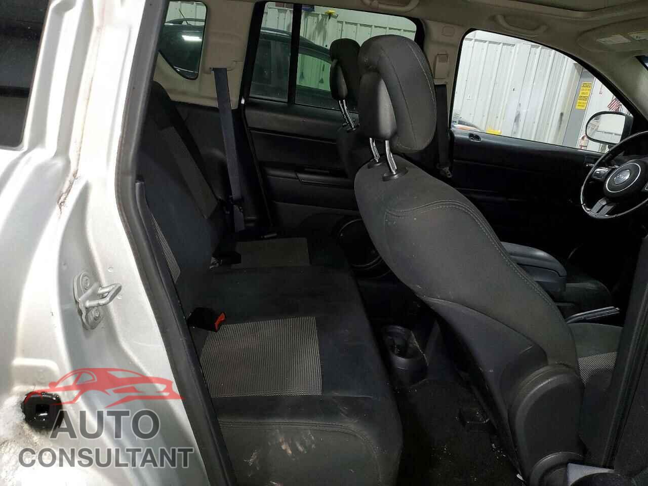 JEEP COMPASS 2011 - 1J4NF1FB1BD207103
