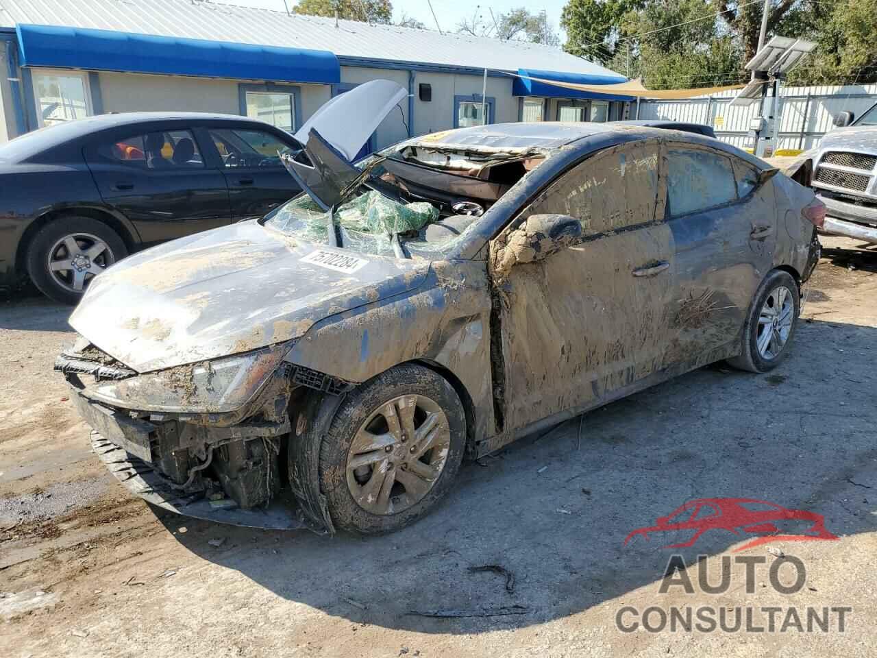 HYUNDAI ELANTRA 2019 - 5NPD84LF5KH428511