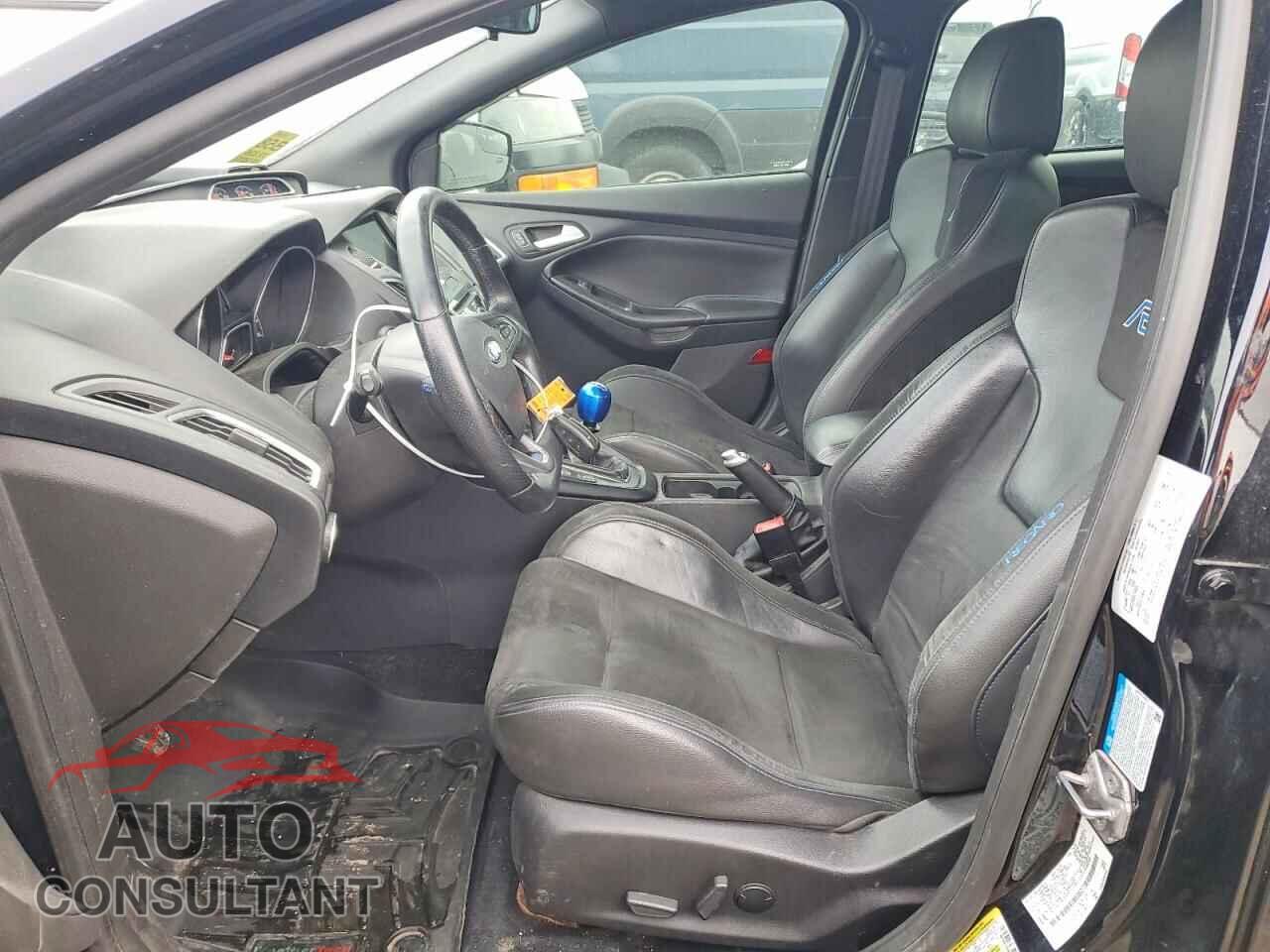 FORD FOCUS 2017 - WF0DP3TH6H4125232