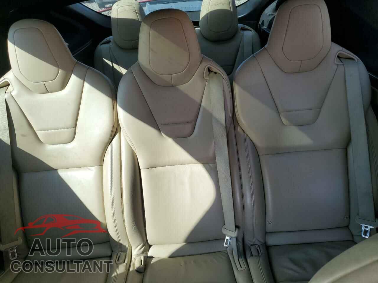 TESLA MODEL X 2016 - 5YJXCAE4XGF006259
