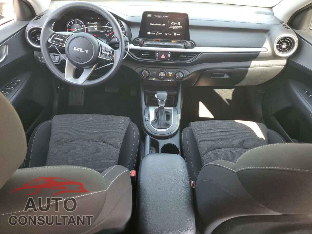 KIA FORTE 2023 - 3KPF24AD0PE505440