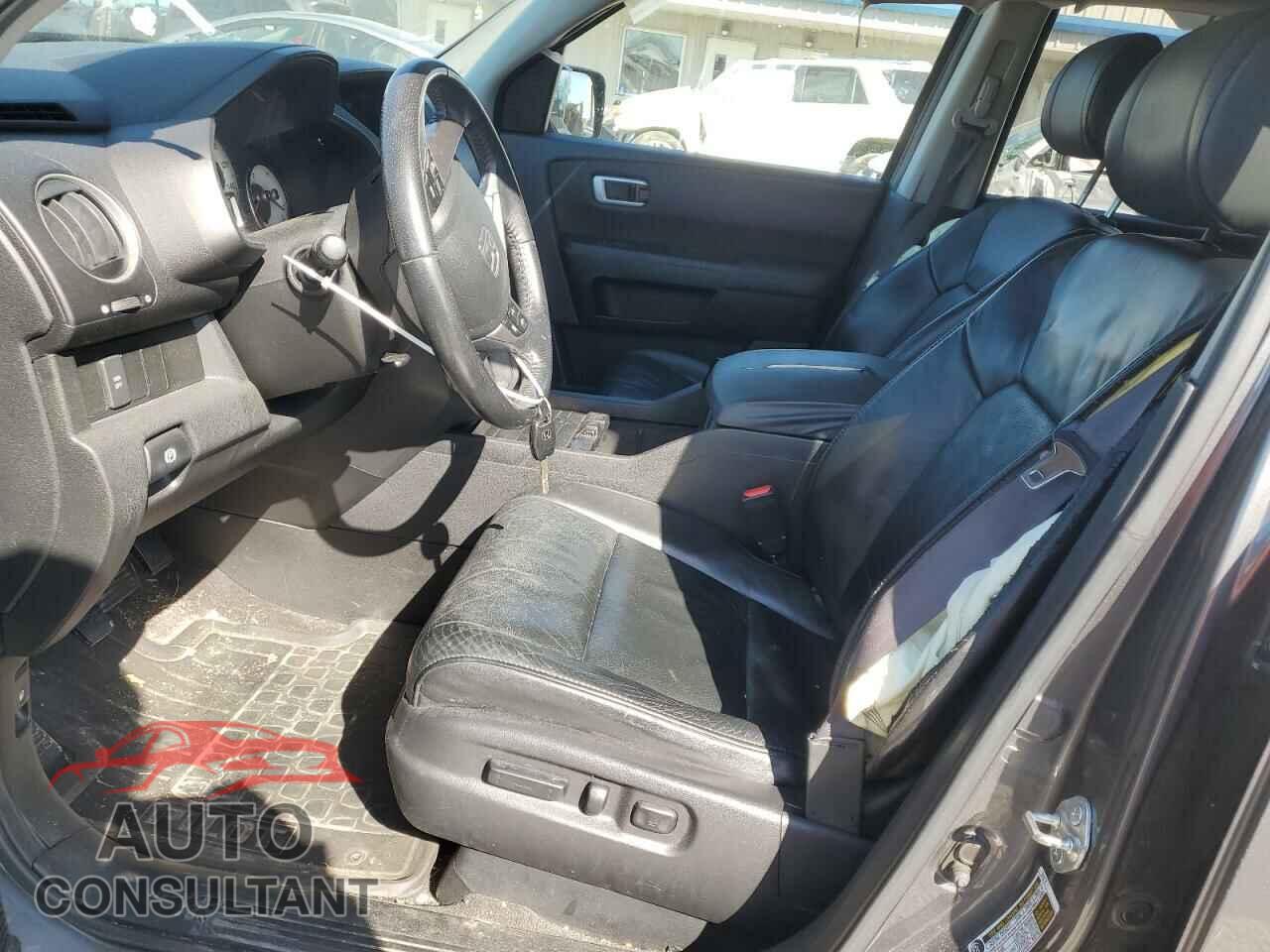 HONDA PILOT 2011 - 5FNYF4H53BB076129