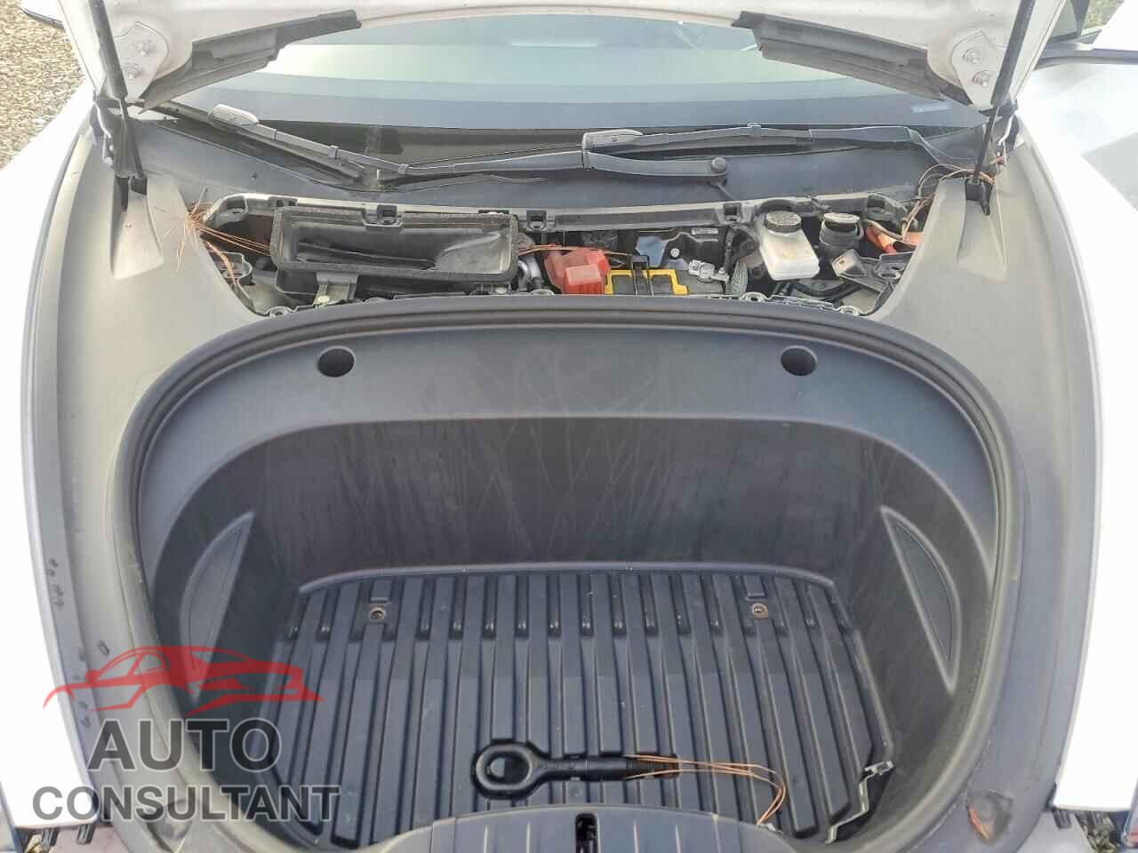 TESLA MODEL 3 2022 - 5YJ3E1EA2NF143028