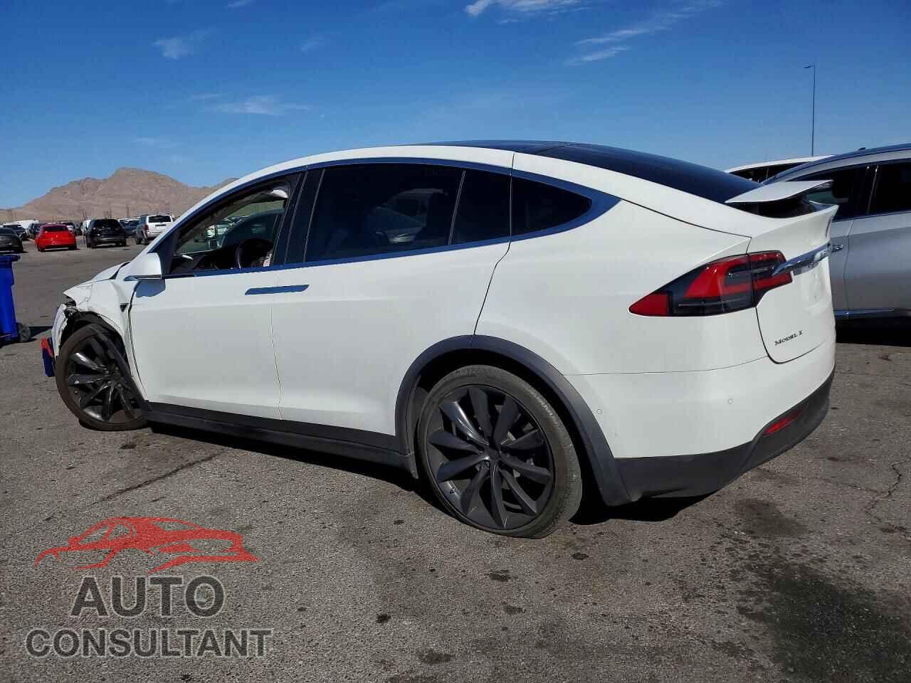 TESLA MODEL X 2018 - 5YJXCBE24JF103386