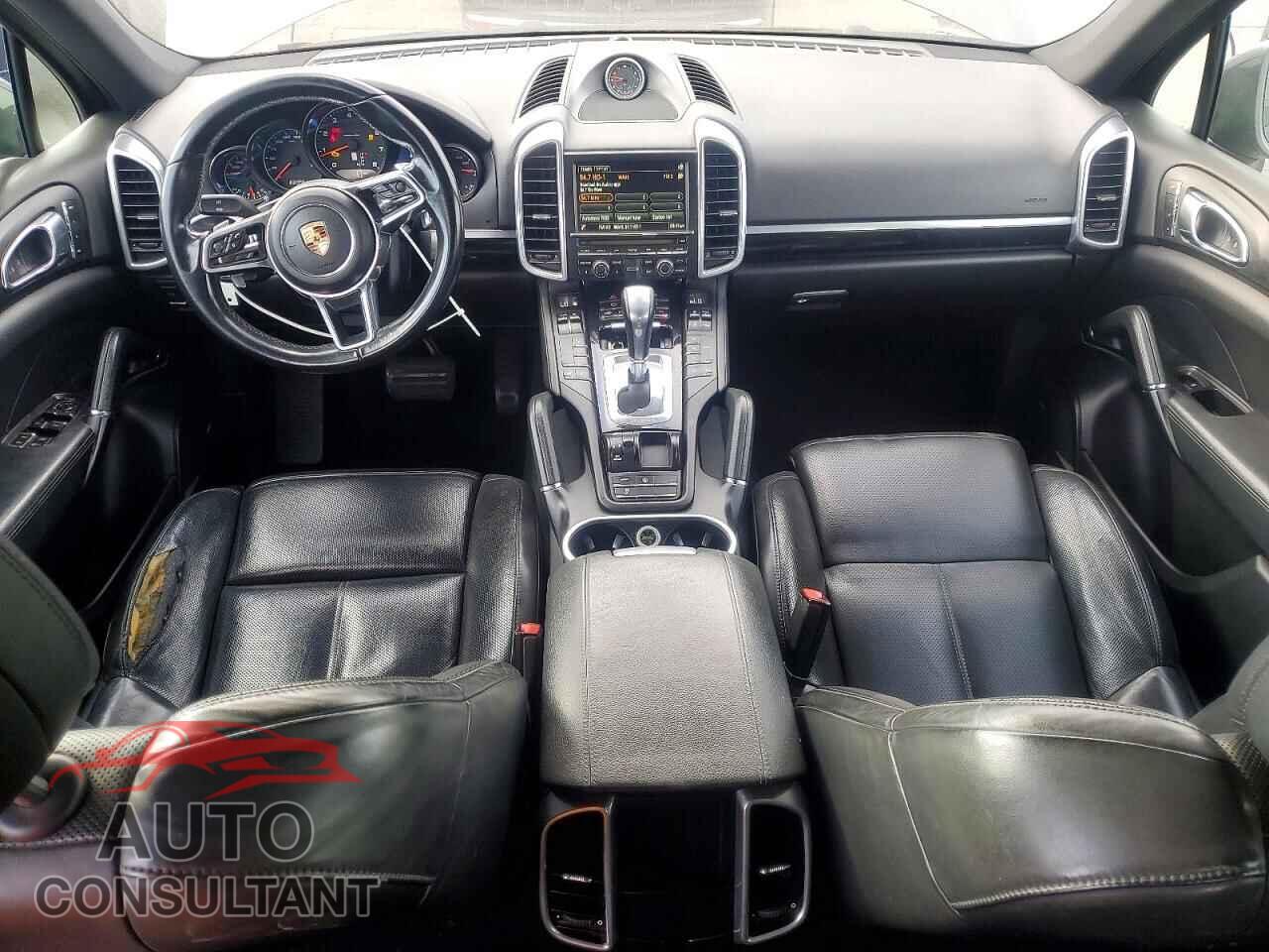 PORSCHE CAYENNE 2016 - WP1AA2A23GLA10400