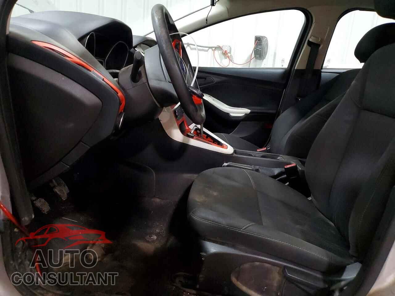 FORD FOCUS 2016 - 1FADP3E21GL250600