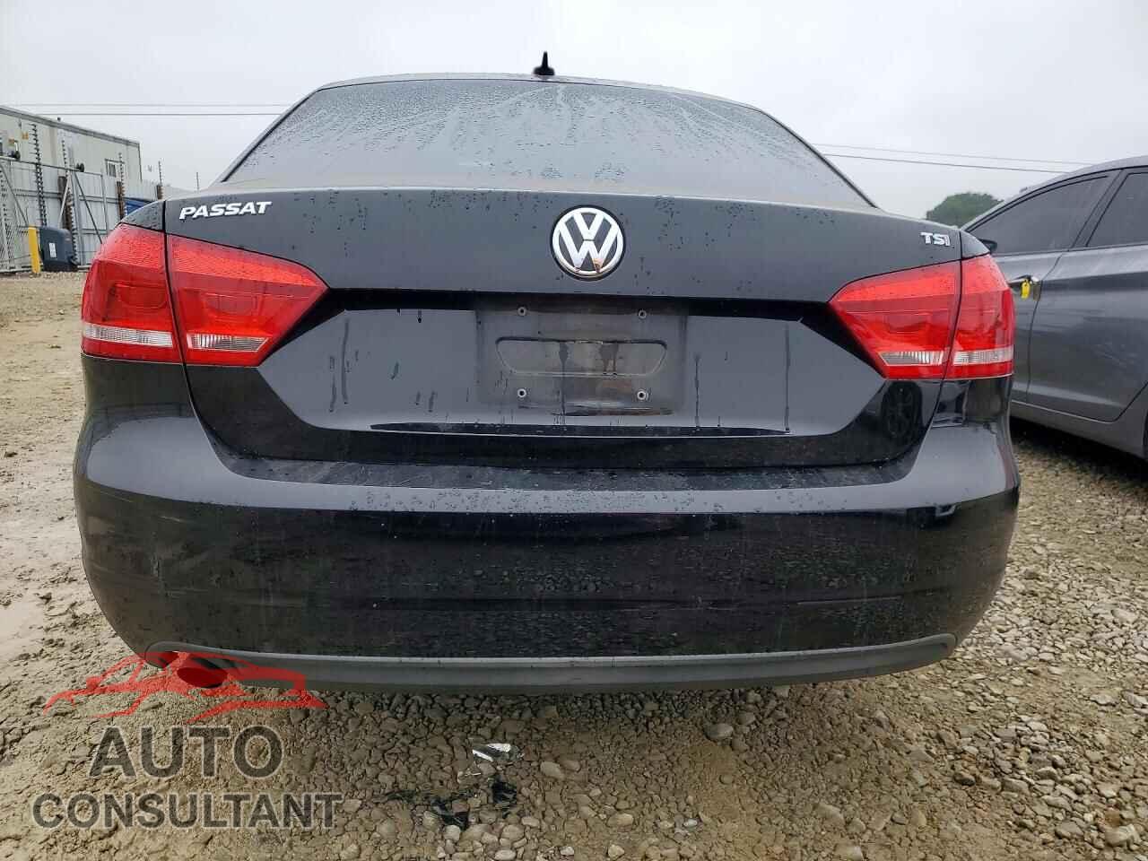 VOLKSWAGEN PASSAT 2015 - 1VWAT7A3XFC008429