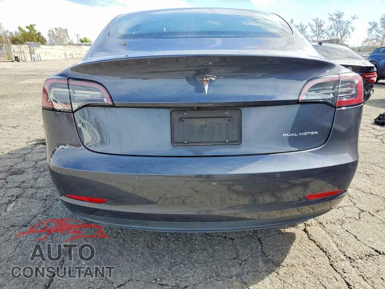 TESLA MODEL 3 2019 - 5YJ3E1EB4KF432559