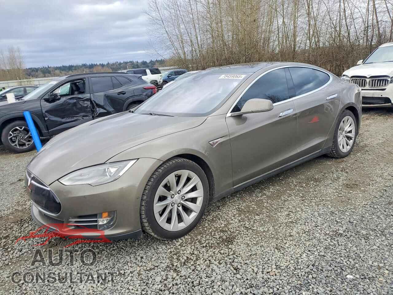 TESLA MODEL S 2016 - 5YJSA1E27GF133548