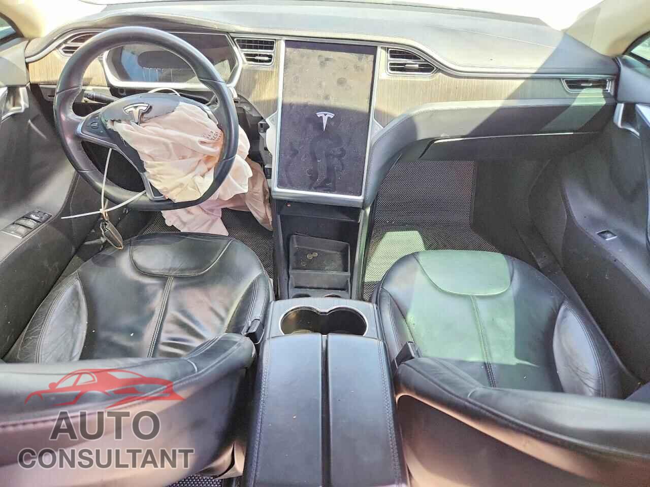 TESLA MODEL S 2013 - 5YJSA1CN4DFP08813
