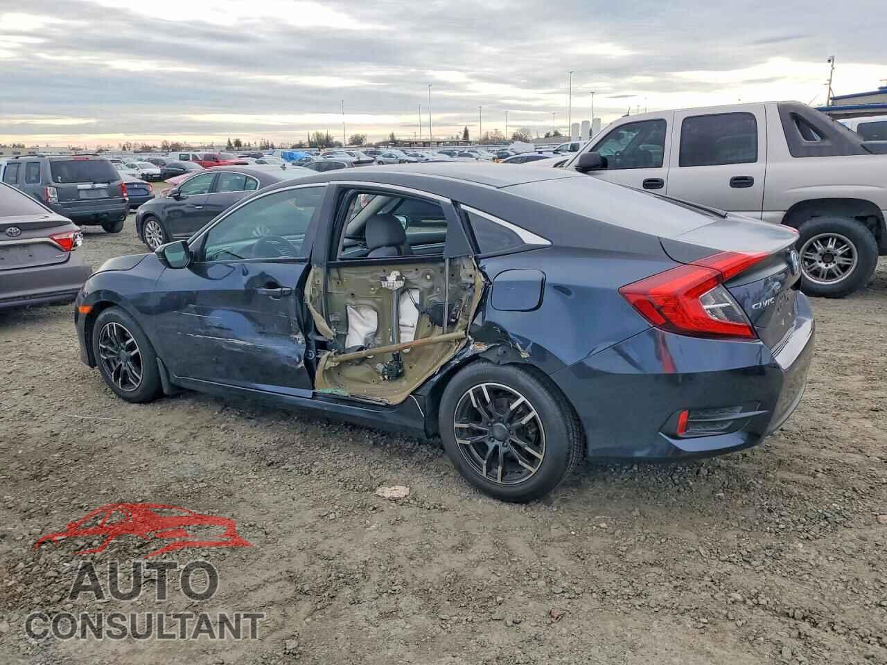 HONDA CIVIC 2017 - 2HGFC2F58HH558266