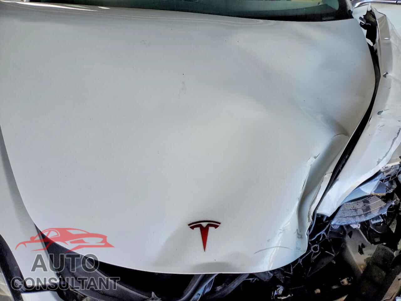 TESLA MODEL 3 2019 - 5YJ3E1EB0KF511095