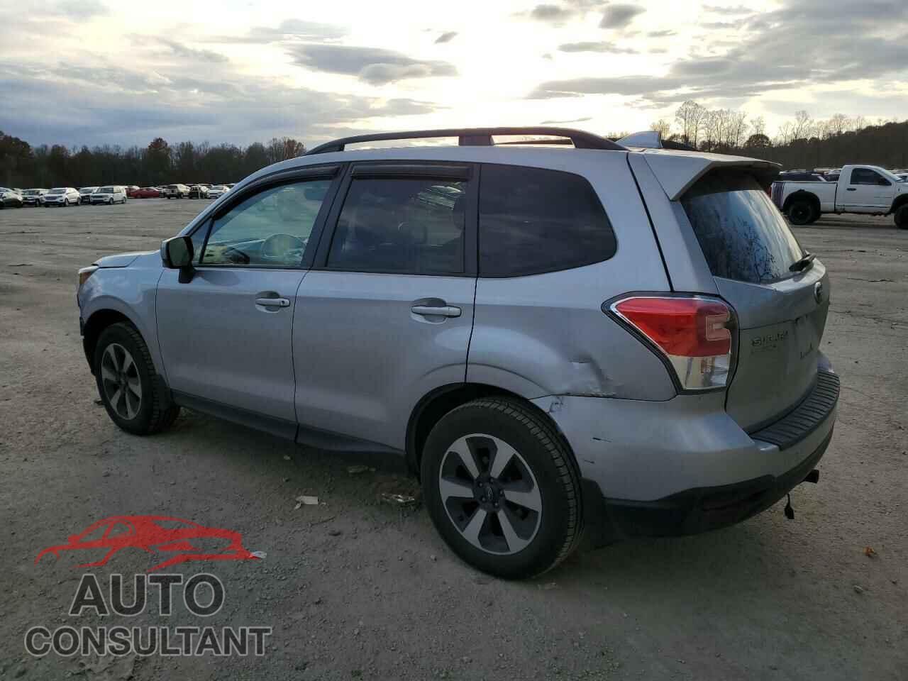 SUBARU FORESTER 2018 - JF2SJAEC2JH598739