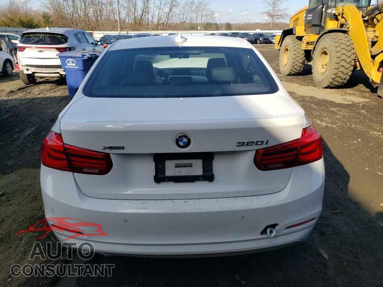 BMW 3 SERIES 2016 - WBA8E5G56GNU19483