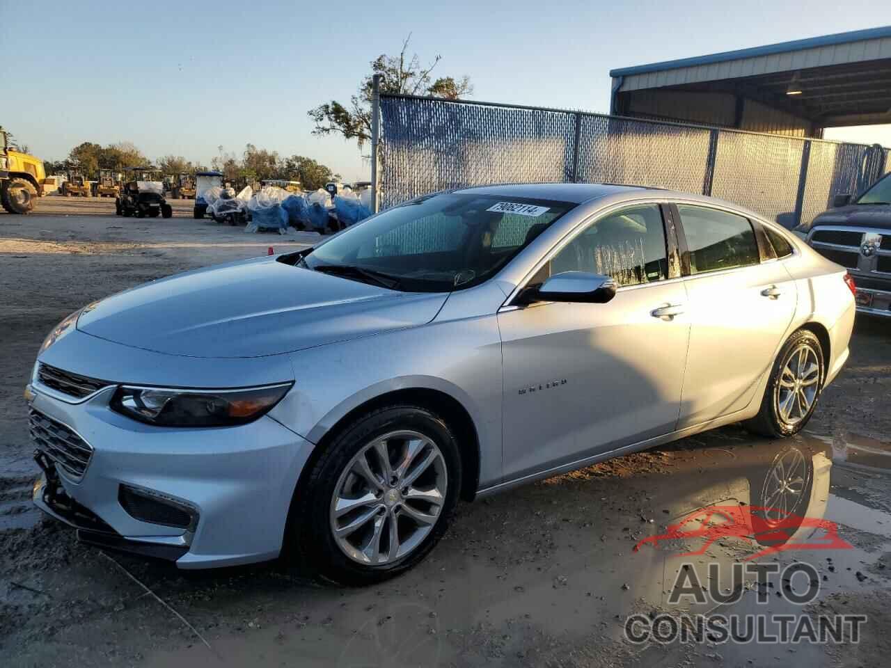 CHEVROLET MALIBU 2017 - 1G1ZE5ST3HF245549