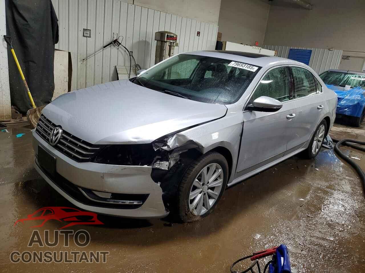 VOLKSWAGEN PASSAT 2012 - 1VWCP7A36CC005648
