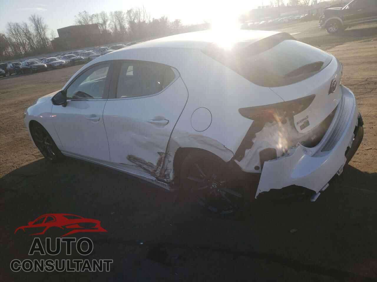 MAZDA 3 2021 - JM1BPBML0M1402105