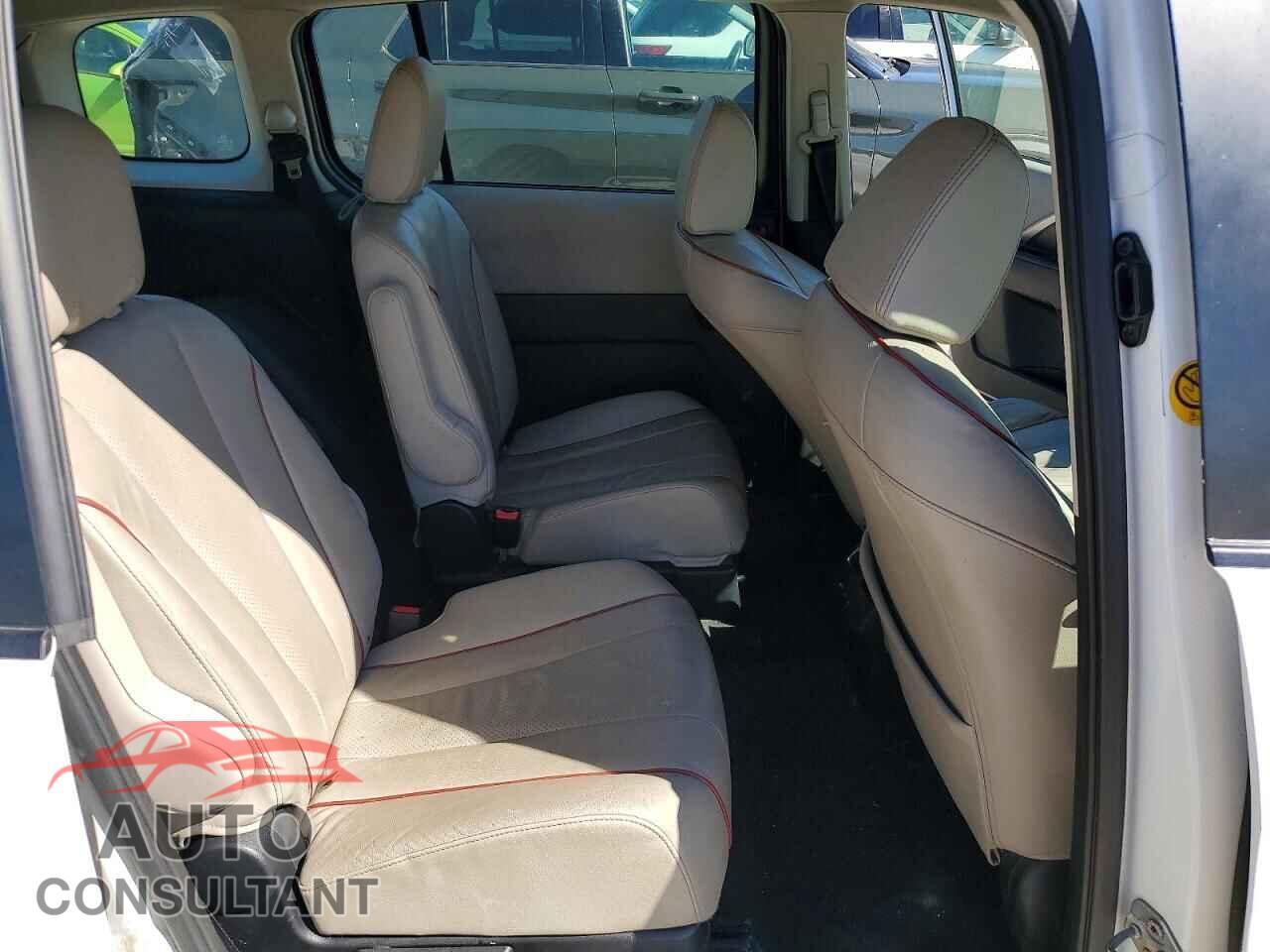 MAZDA 5 2012 - JM1CW2DLXC0139763