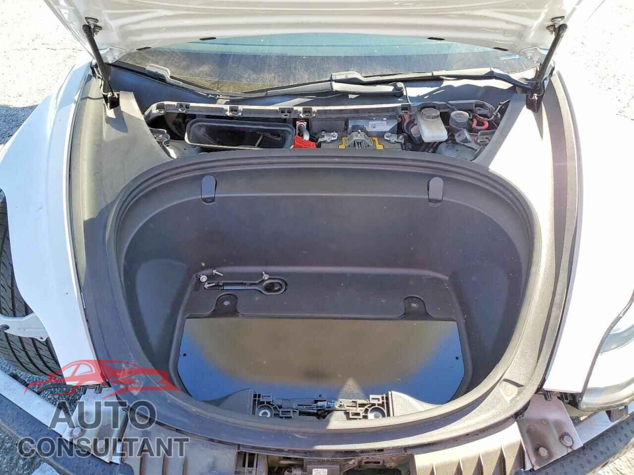 TESLA MODEL 3 2018 - 5YJ3E1EB6JF148428