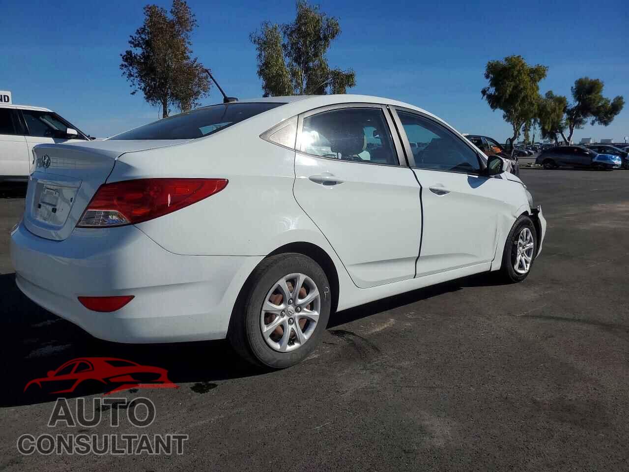 HYUNDAI ACCENT 2014 - KMHCT4AEXEU713974