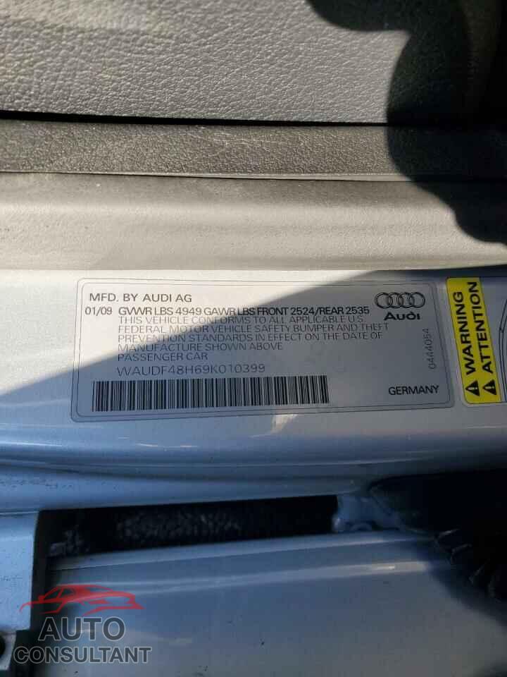 AUDI A4 2009 - WAUDF48H69K010399