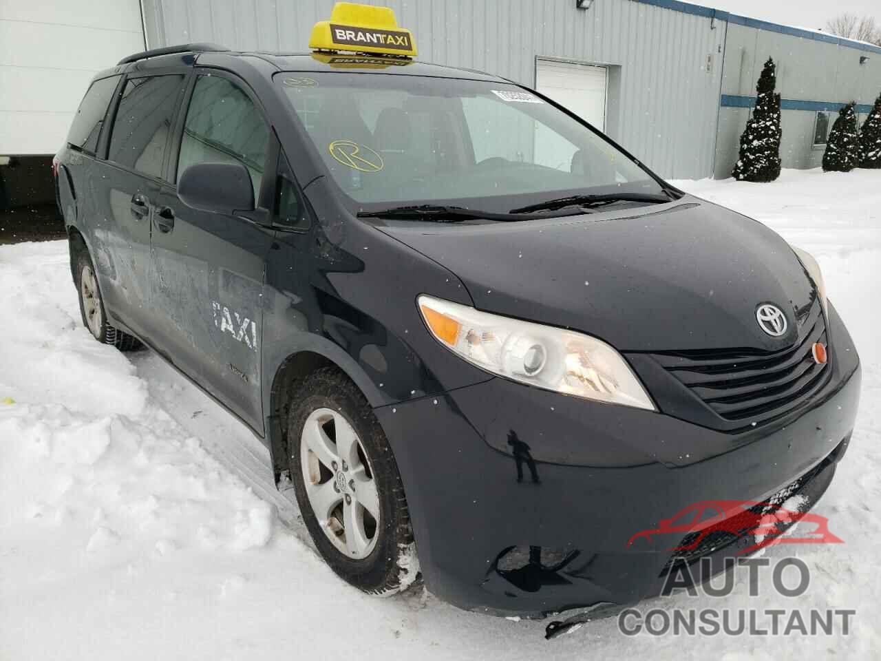 TOYOTA SIENNA 2016 - 5TDZK3DC8GS712562