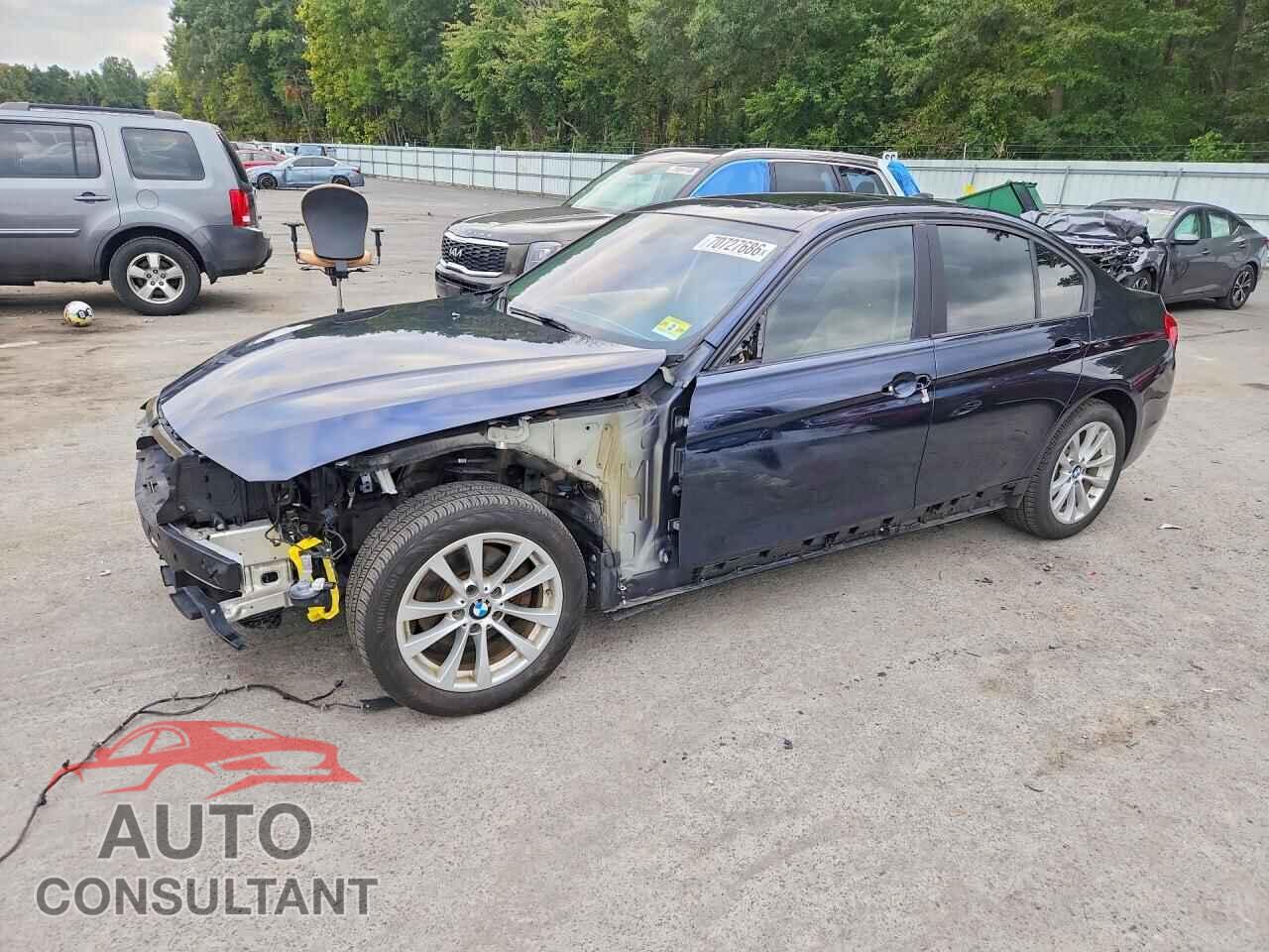 BMW 3 SERIES 2016 - WBA8E1G52GNU11759