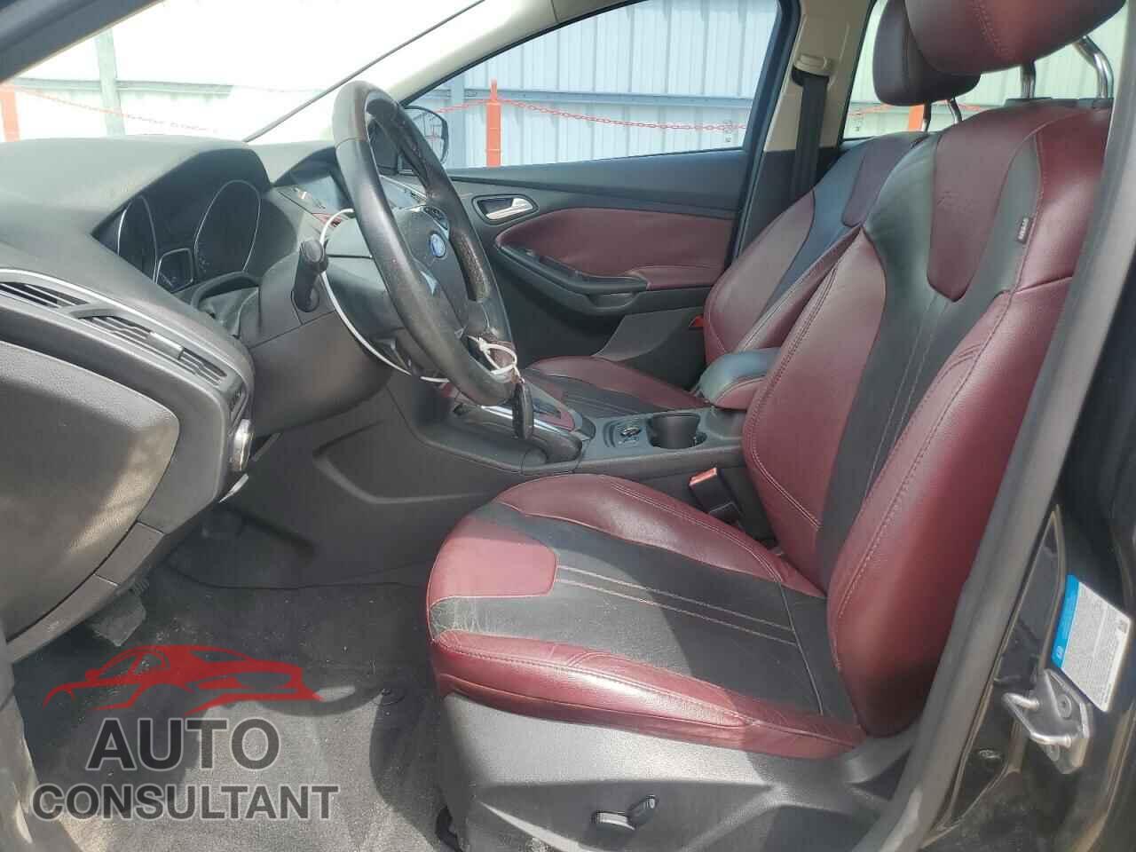 FORD FOCUS 2012 - 1FAHP3N22CL360597