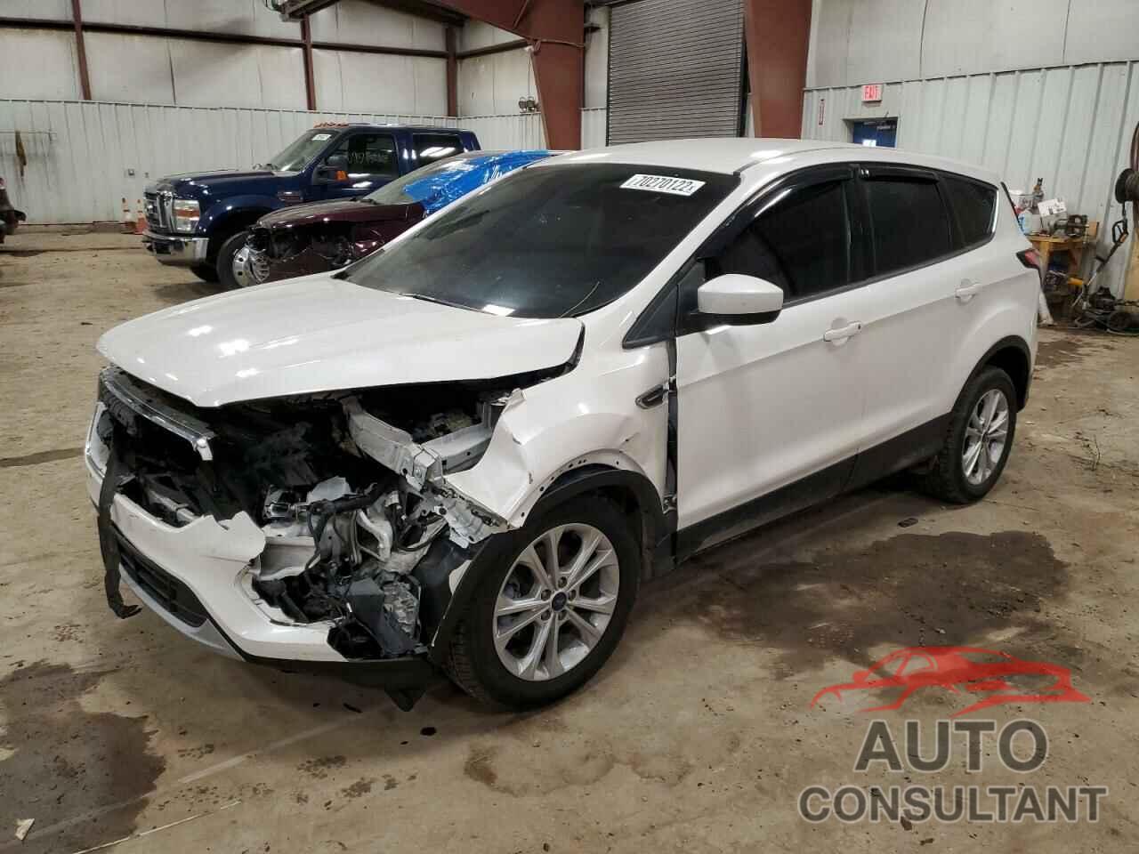 FORD ESCAPE 2017 - 1FMCU0GD9HUC55059