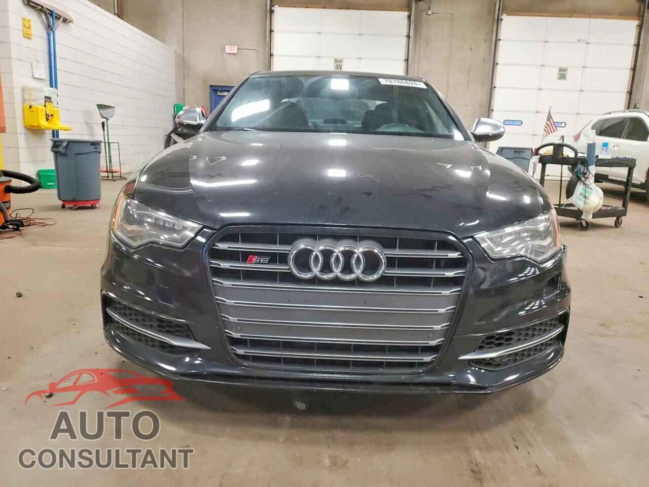 AUDI S6/RS6 2013 - WAUF2AFC1DN101243