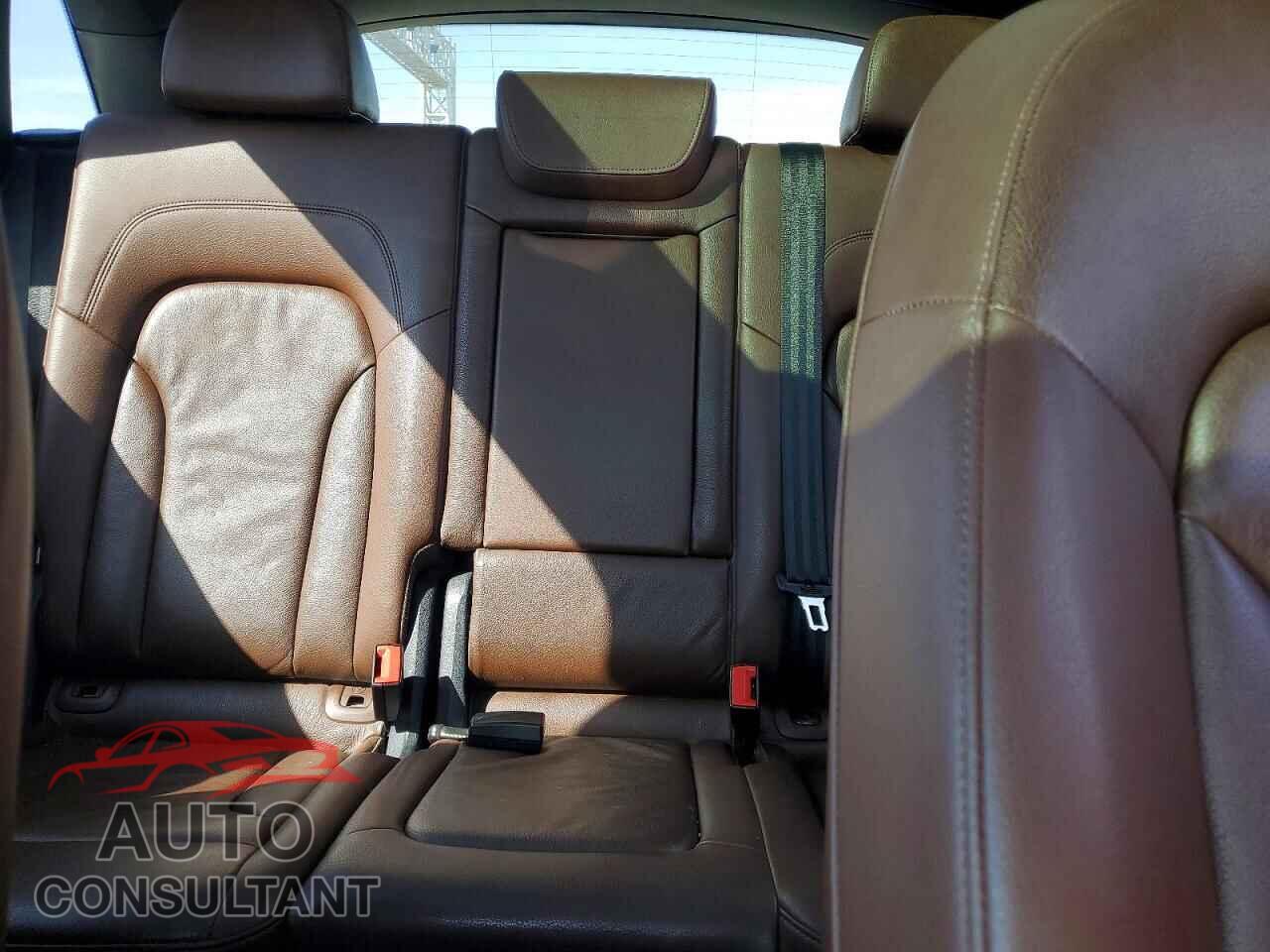 AUDI Q5 2017 - WA1C2AFP8HA042157