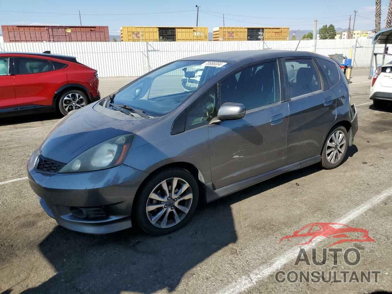 HONDA FIT 2013 - JHMGE8H53DC028134