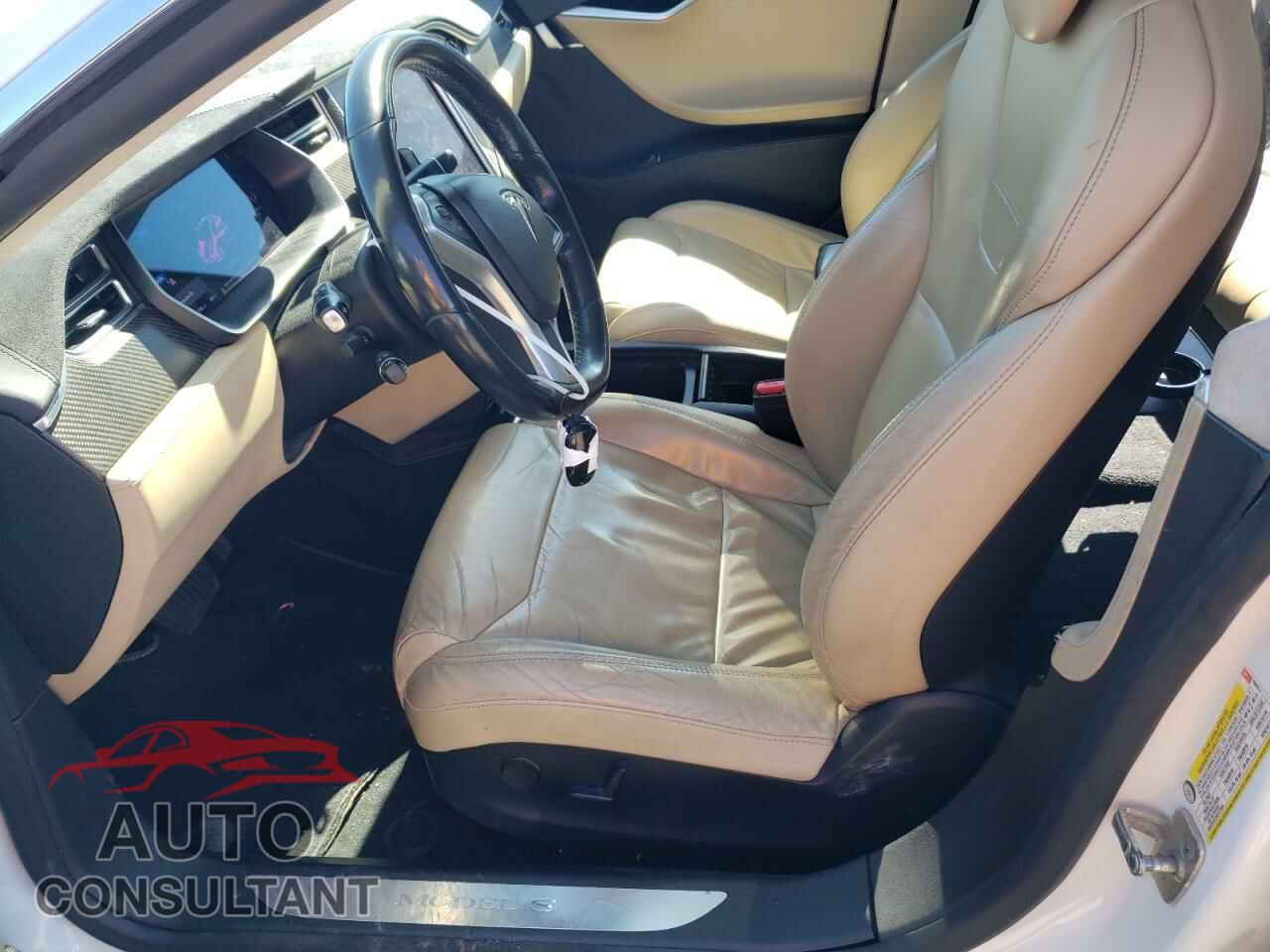 TESLA MODEL S 2017 - 5YJSA1E23HF200227