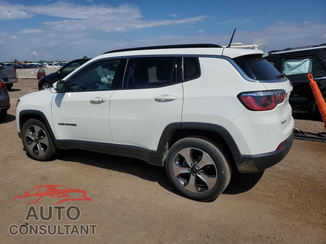 JEEP COMPASS 2018 - 3C4NJDBB2JT256010