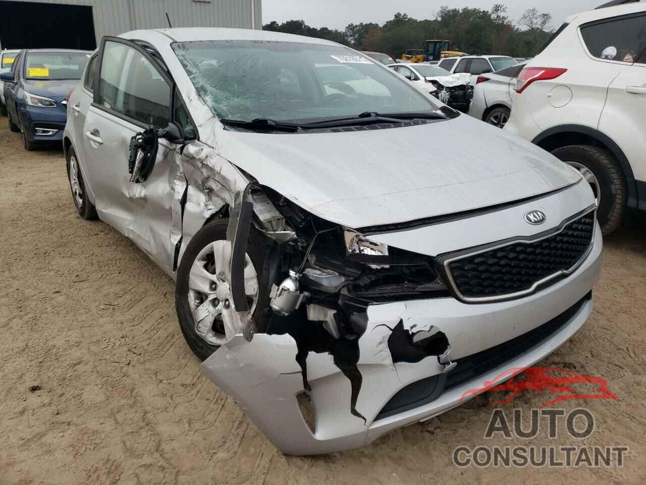 KIA FORTE 2017 - KNAFK5A89H5720141