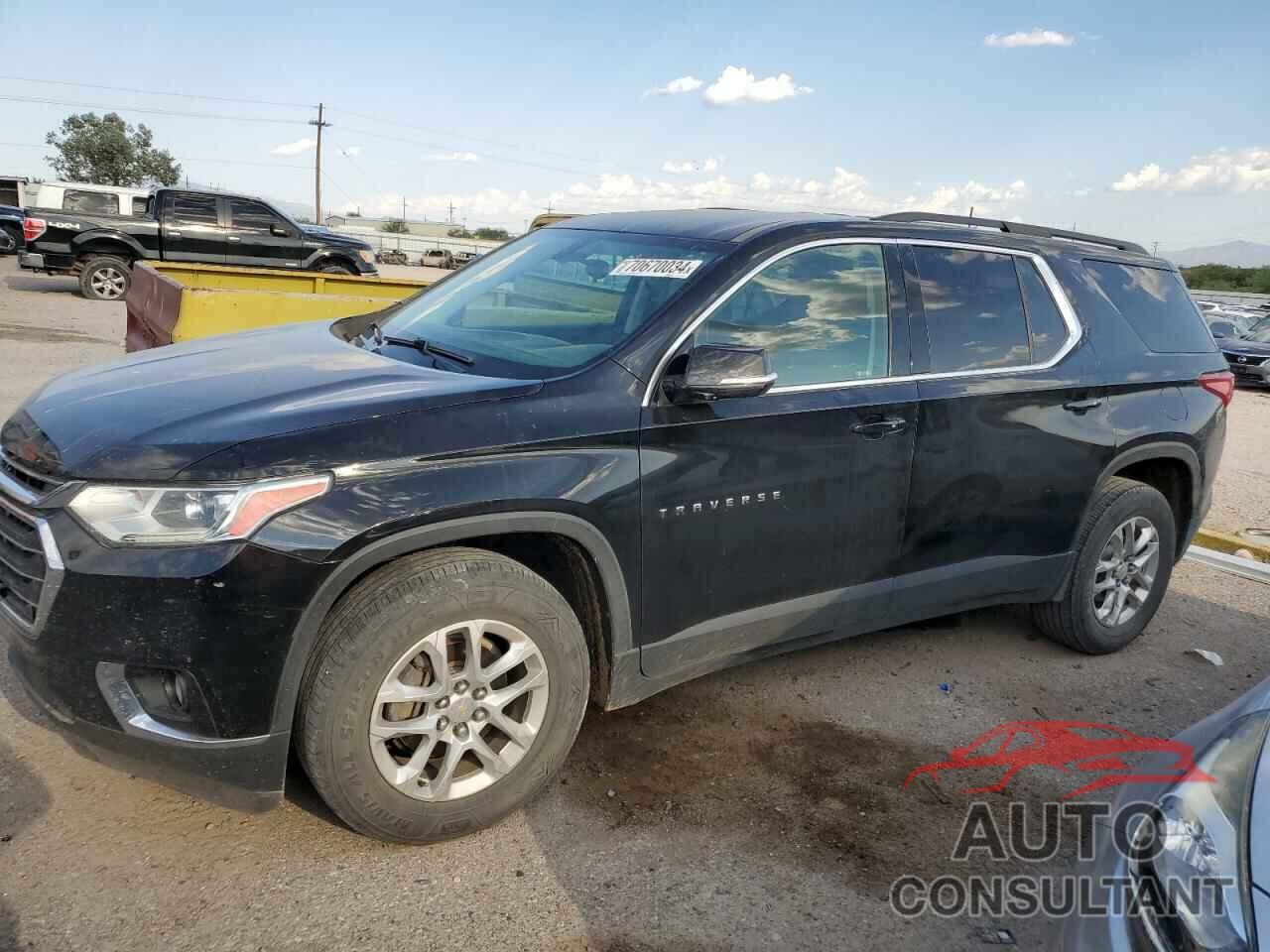 CHEVROLET TRAVERSE 2019 - 1GNERGKW5KJ227873