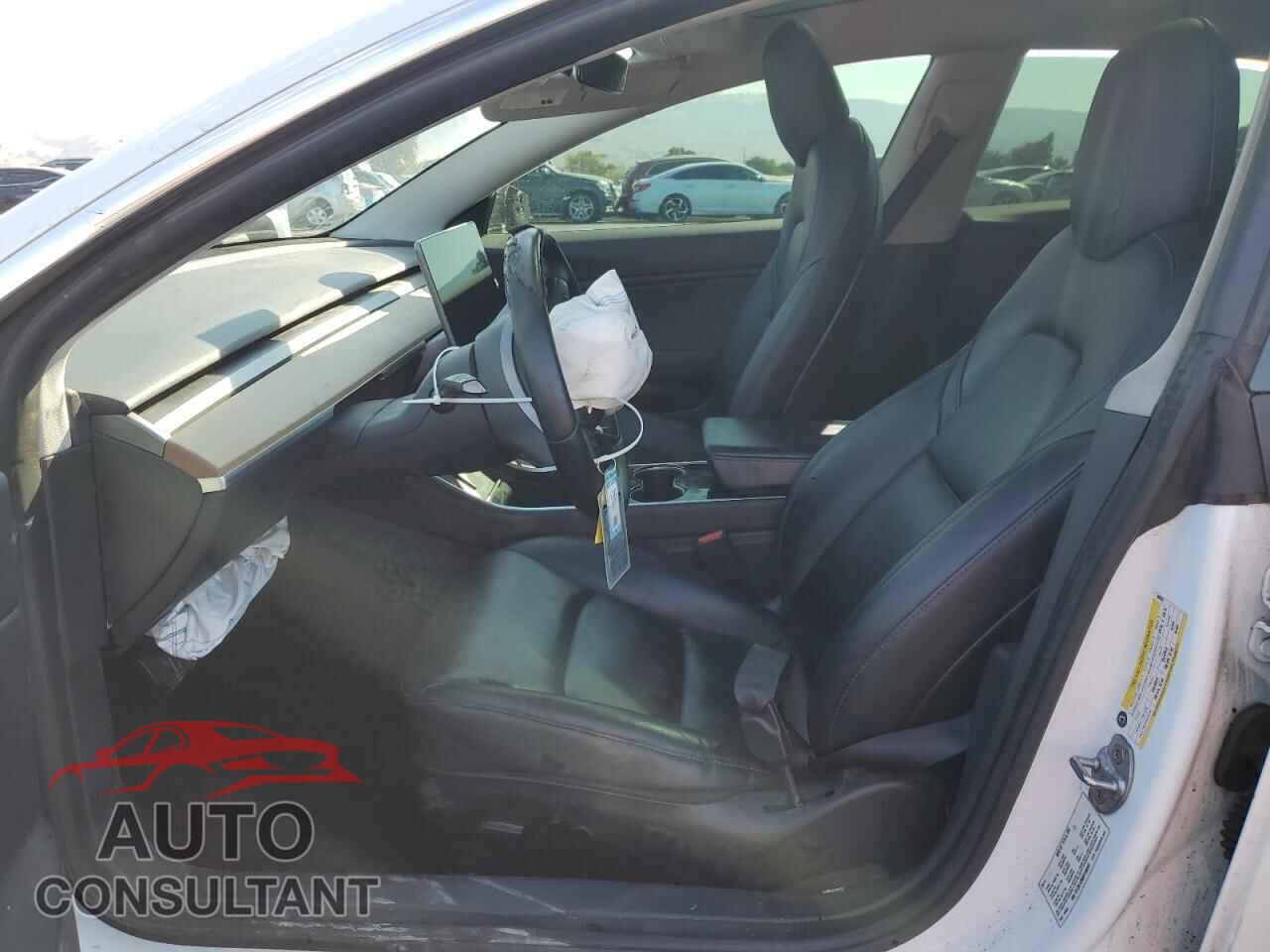 TESLA MODEL 3 2019 - 5YJ3E1EB5KF494097