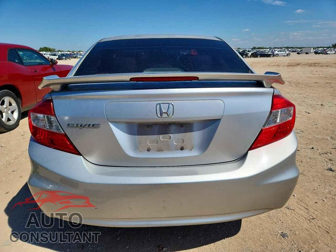 HONDA CIVIC 2012 - 2HGFB2F87CH321645
