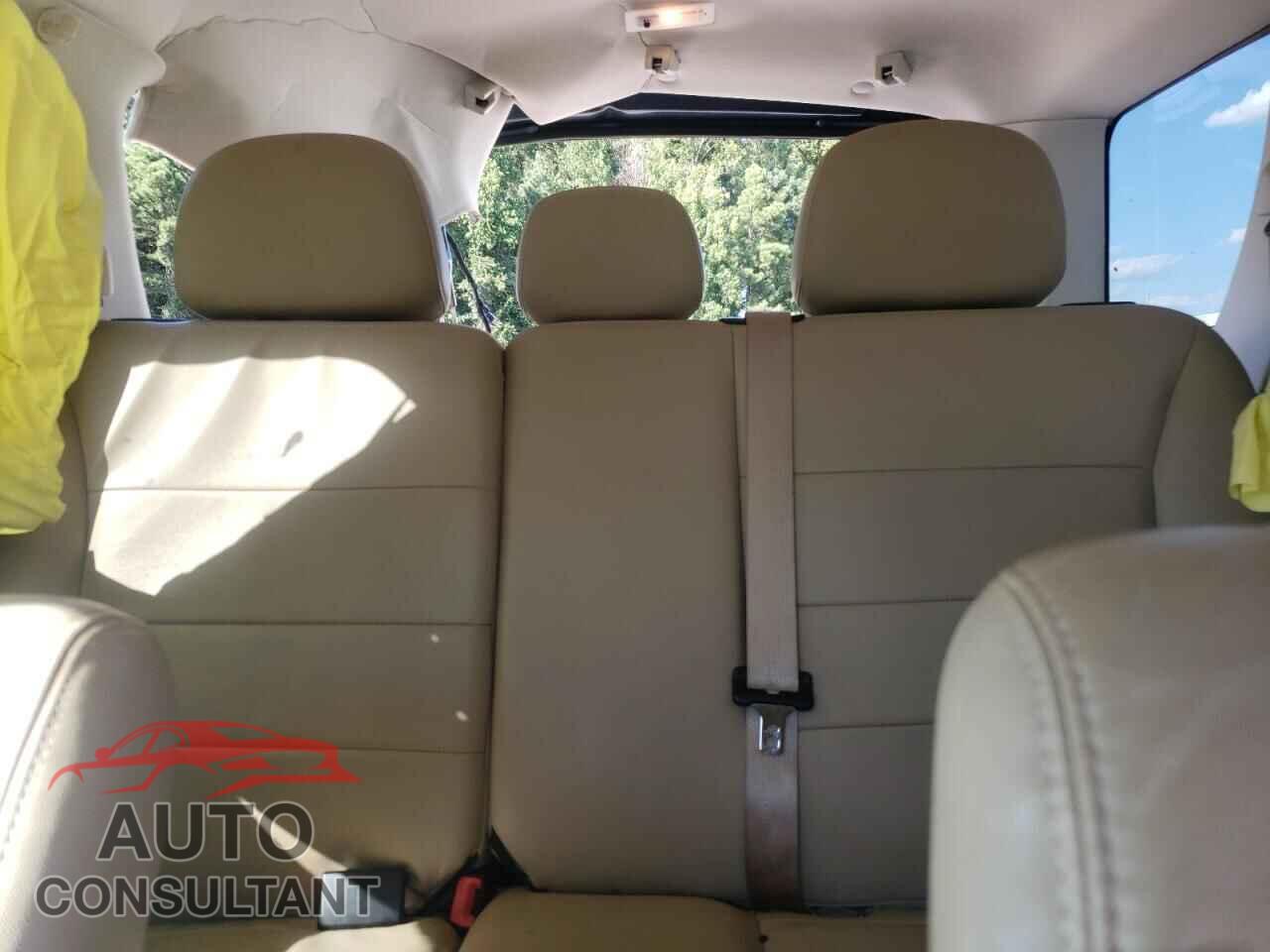 FORD ESCAPE 2010 - 1FMCU0DG7AKB21585
