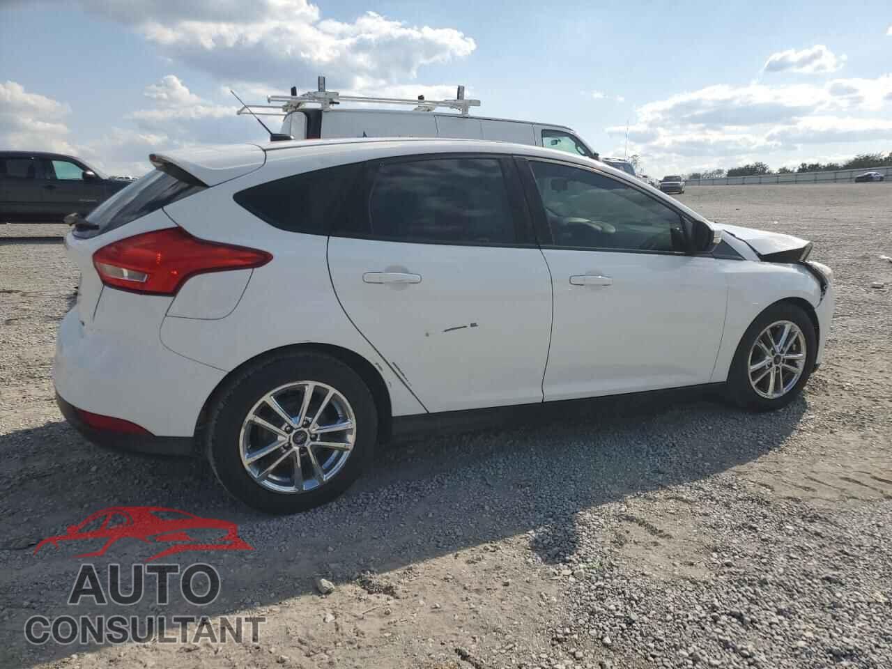 FORD FOCUS 2017 - 1FADP3K27HL232673
