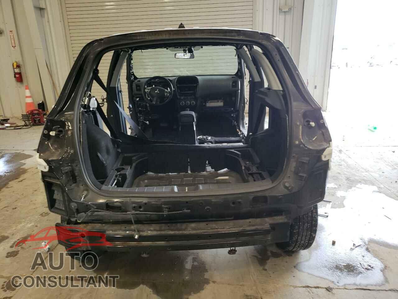 MITSUBISHI OUTLANDER 2011 - JA4AR4AU2BZ007740