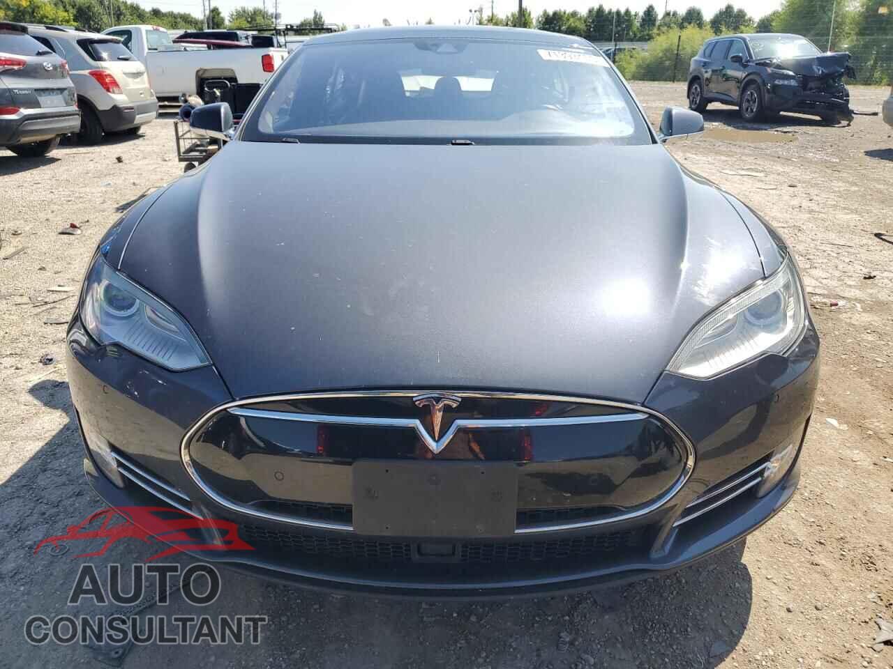 TESLA MODEL S 2015 - 5YJSA1E44FF106503
