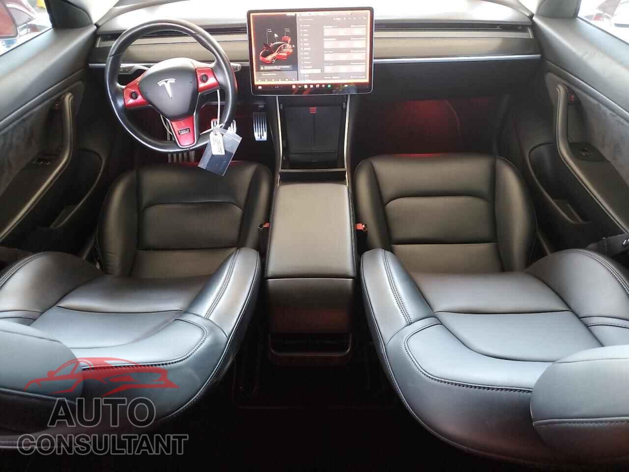 TESLA MODEL 3 2018 - 5YJ3E1EA5JF043130