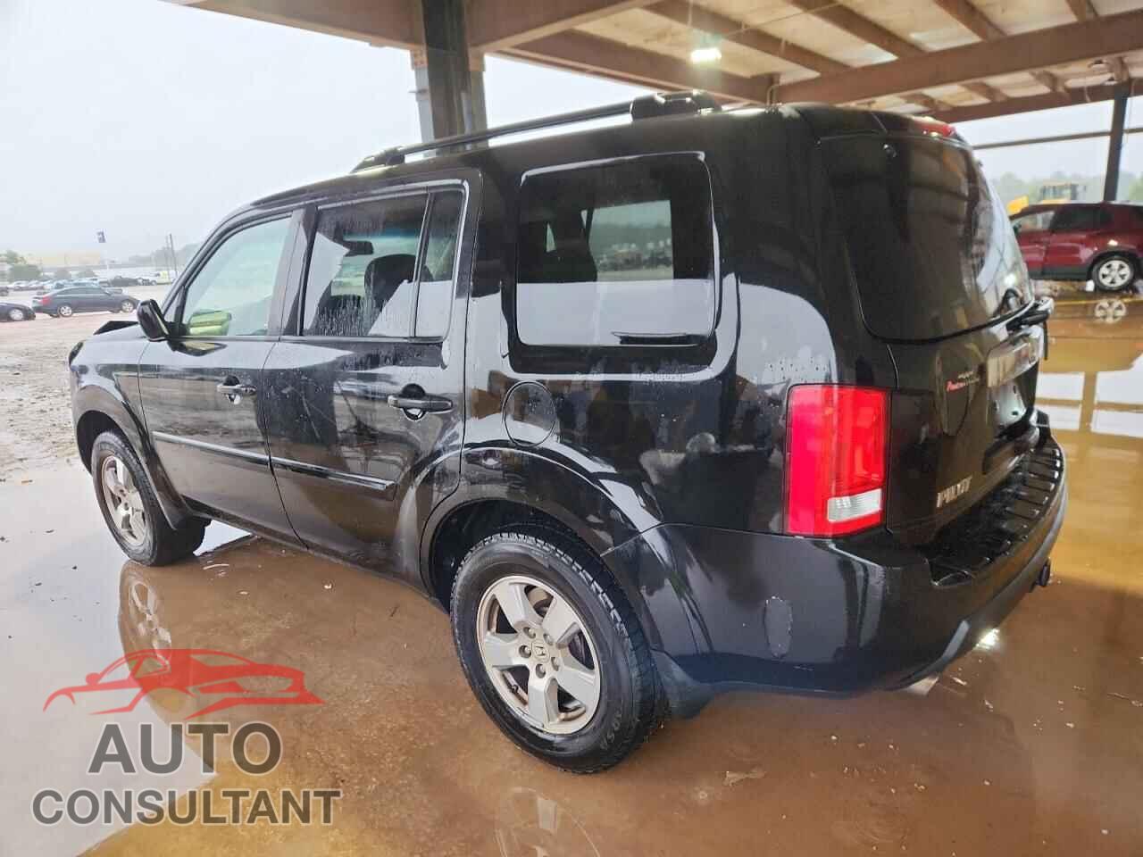 HONDA PILOT 2011 - 5FNYF3H59BB001932