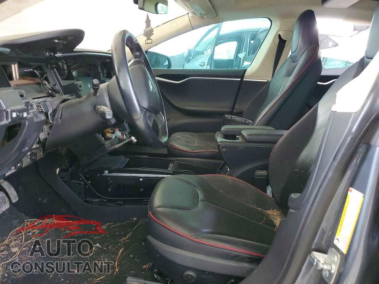 TESLA MODEL S 2013 - 5YJSA1CN9DFP27695