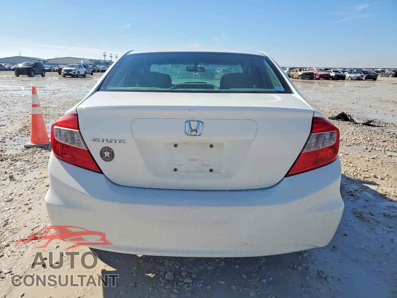 HONDA CIVIC 2012 - 2HGFB2F95CH588484