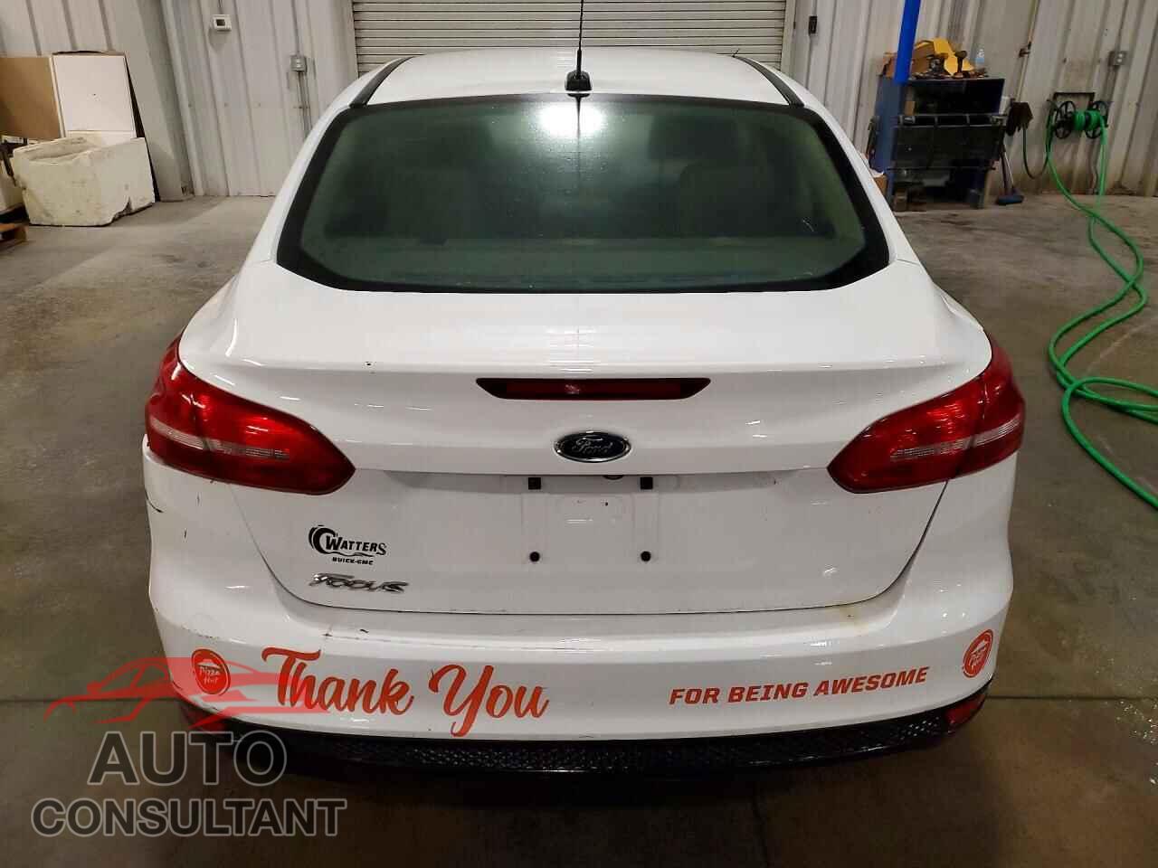 FORD FOCUS 2017 - 1FADP3E20HL332917